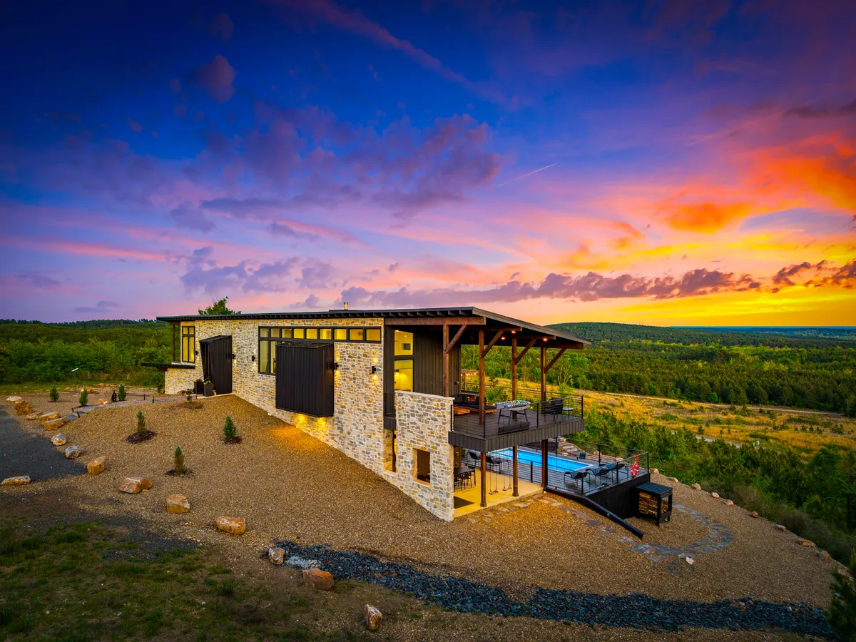 Wander Broken Bow Hollow