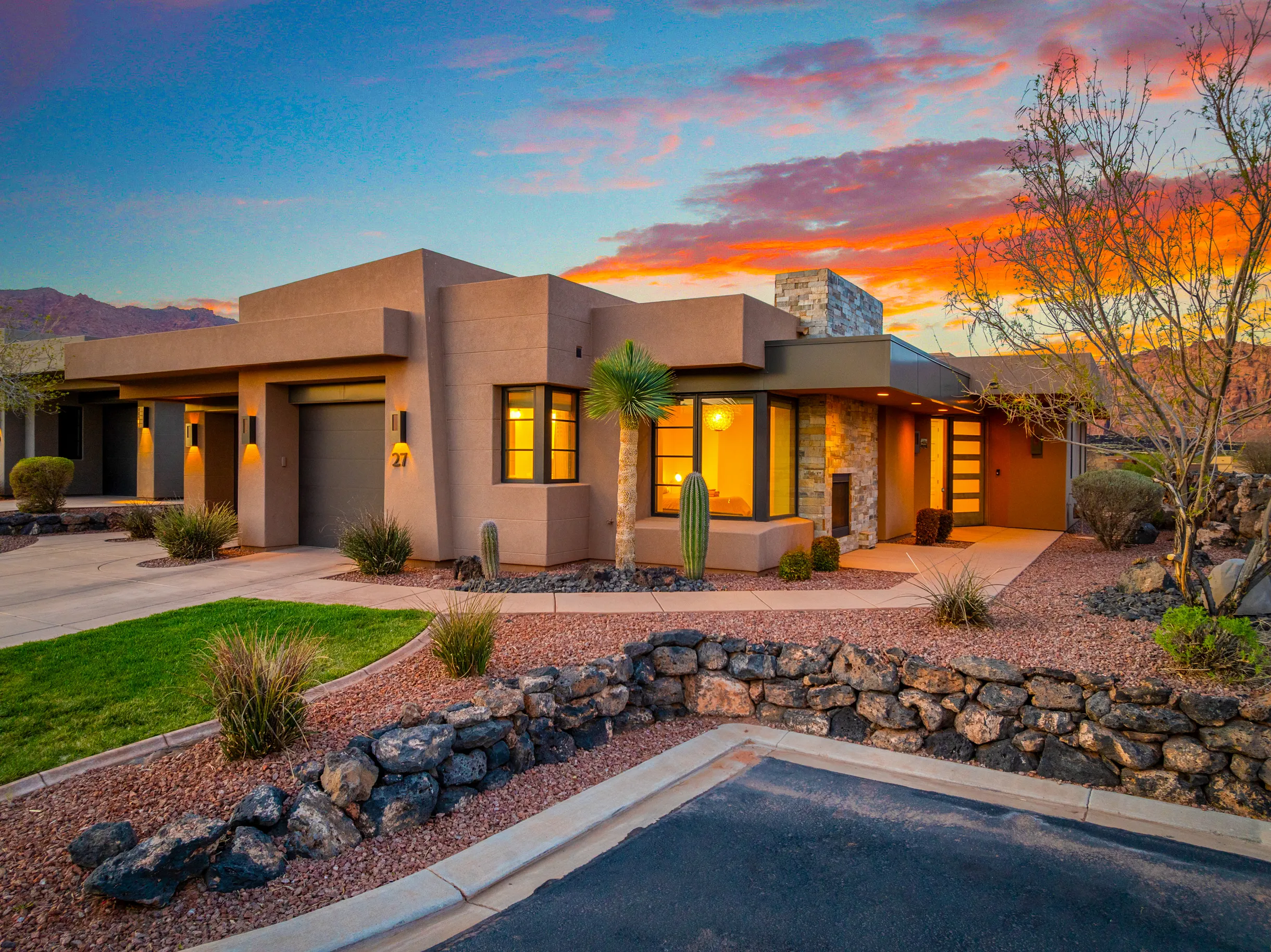 Wander Ivins Canyon #72