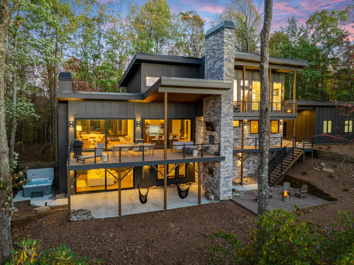 Wander Cedar Mountain