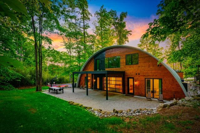 Wander Monroe Hollow