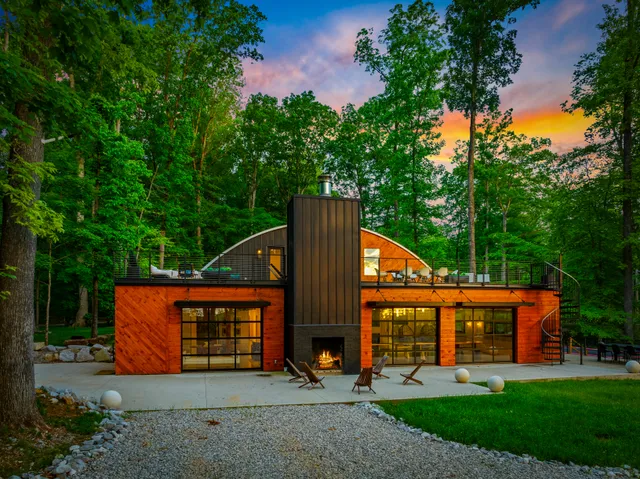 Wander Monroe Hollow