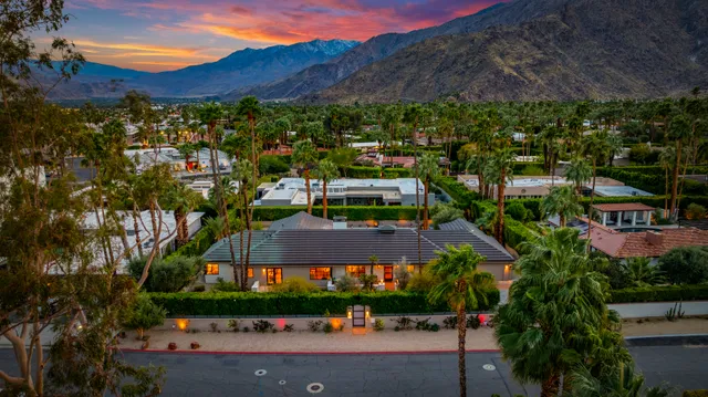 Wander Palm Springs Buena Vista