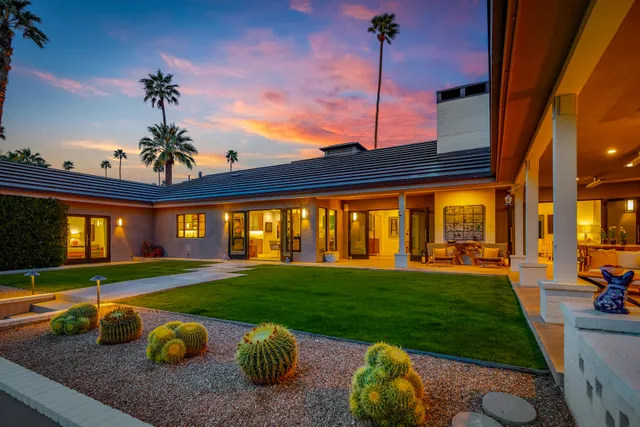 Wander Palm Springs Buena Vista