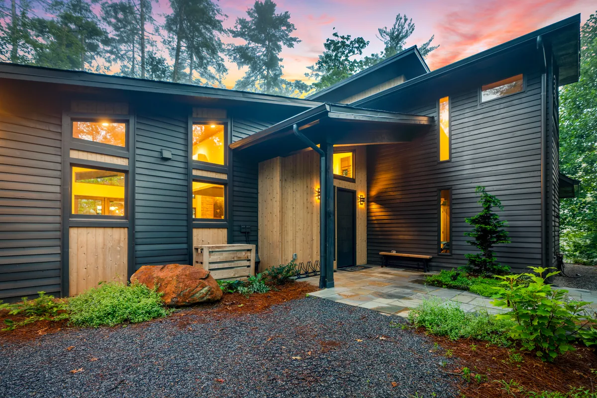 Wander Ellijay Falls