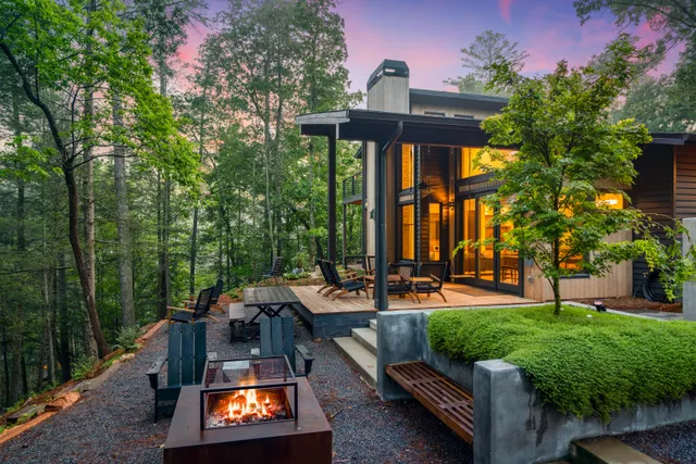 Wander Ellijay Falls