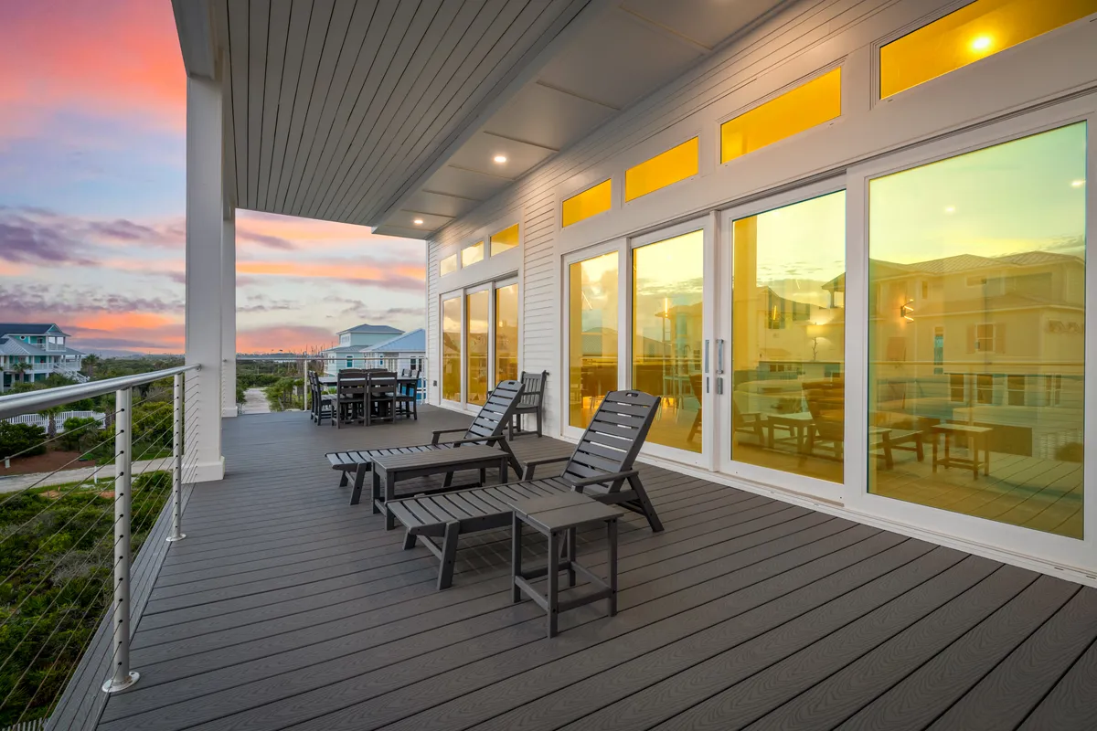 Wander Secluded Dunes