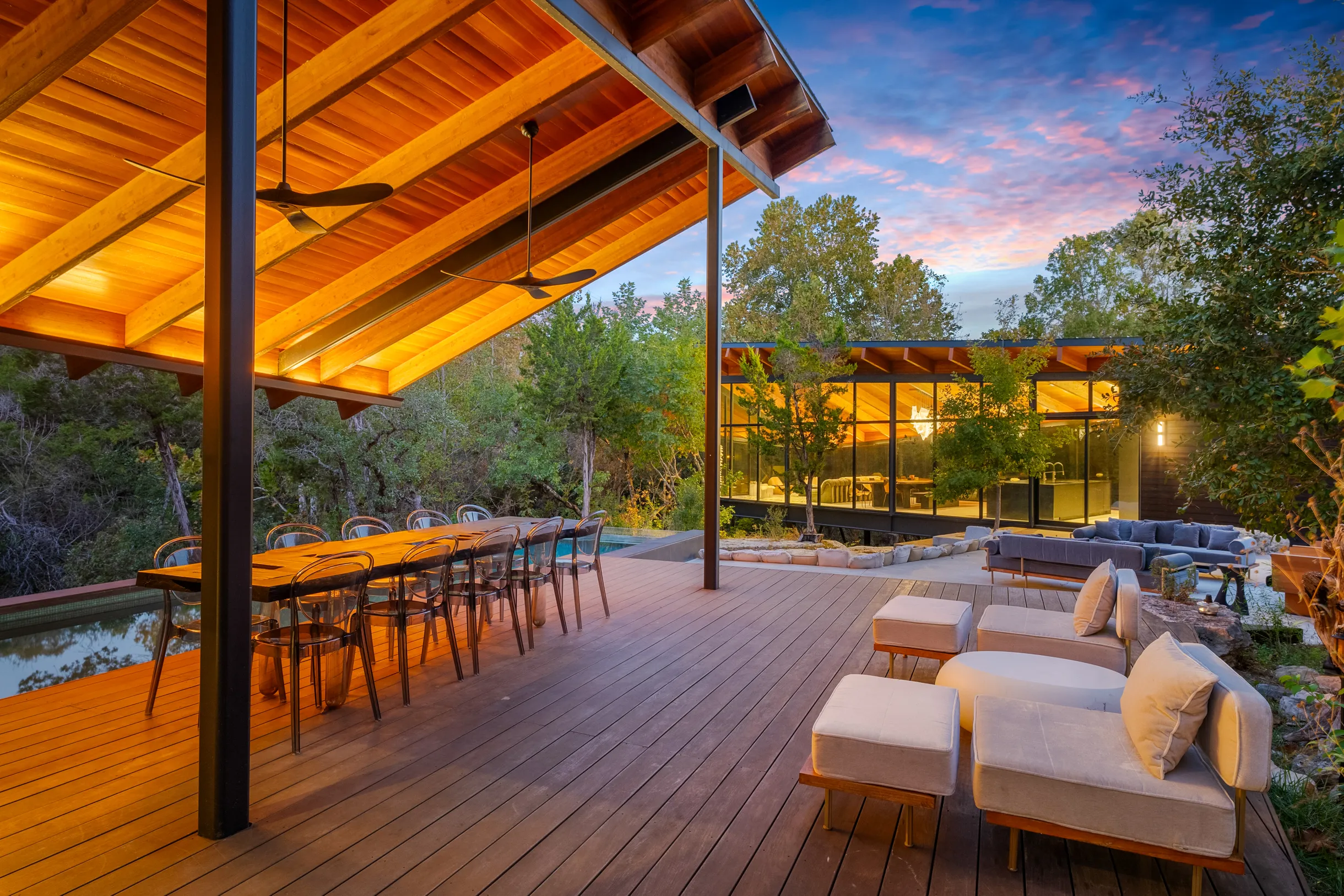 Wander Austin Falling Leaves #60