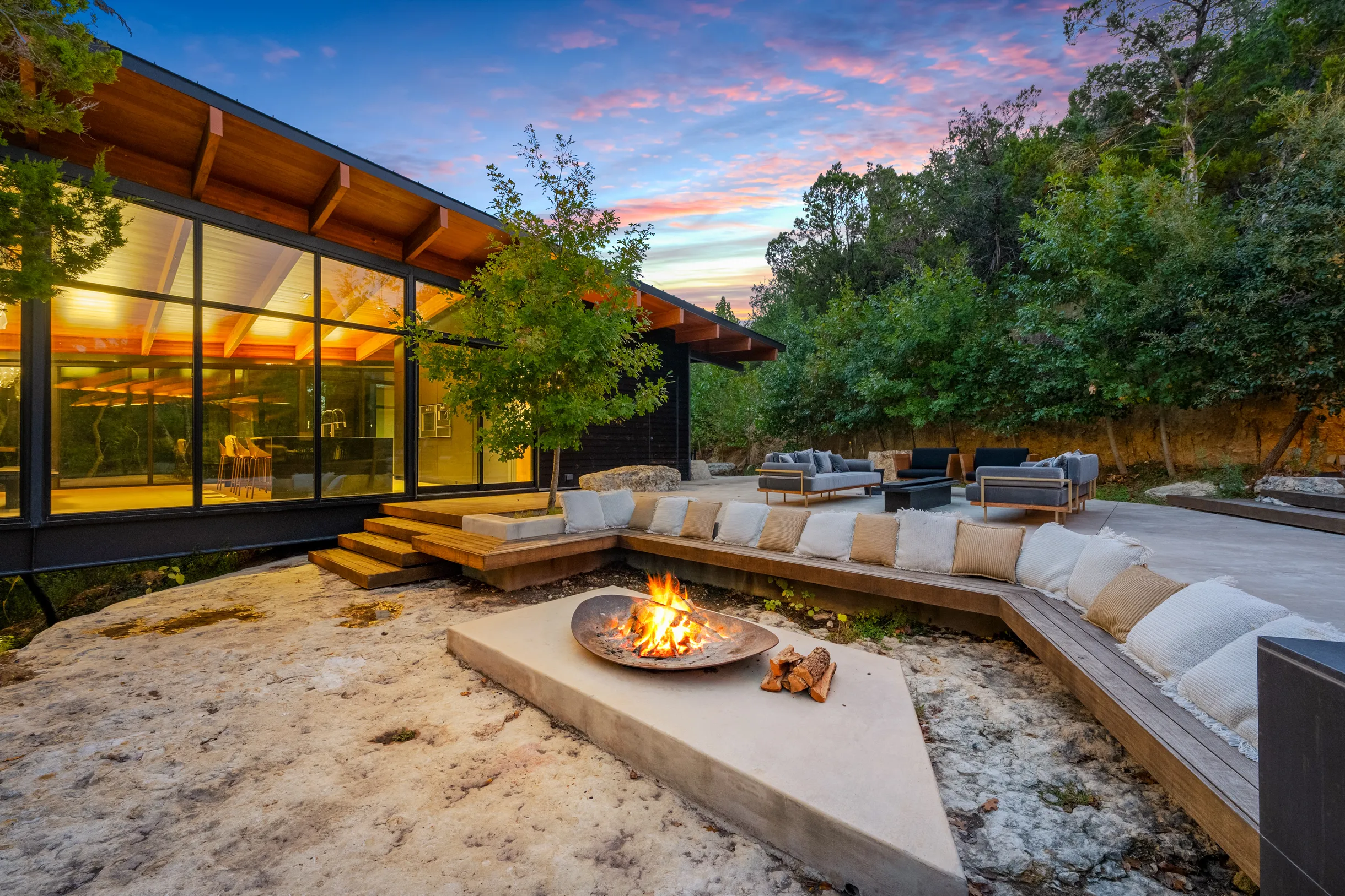 Wander Austin Falling Leaves #66