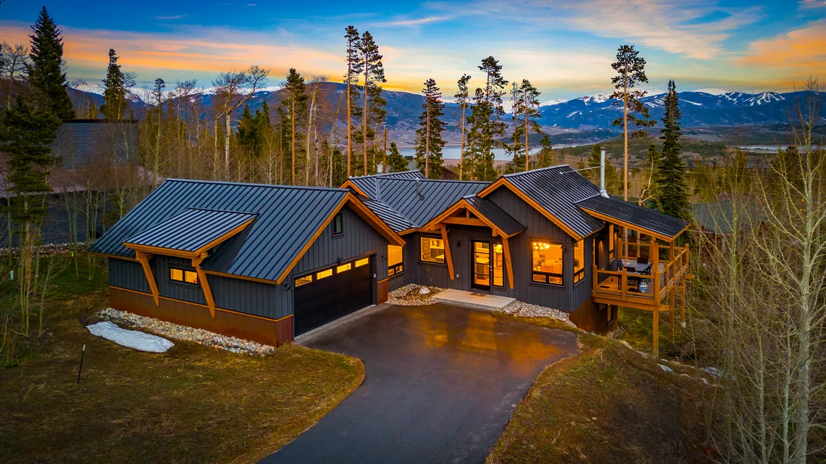 Wander Silverthorne Mountain #1