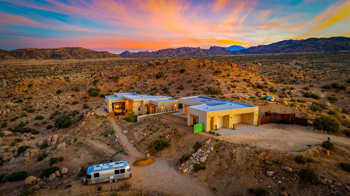 Wander Yucca Valley Haven