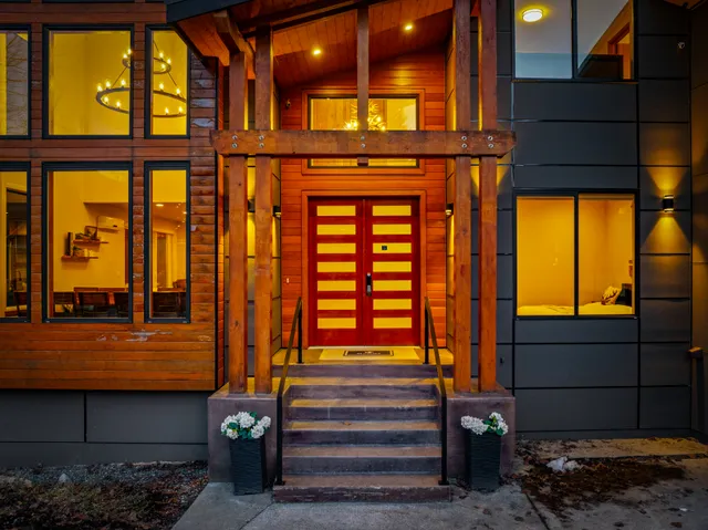 Wander Snoqualmie Pass