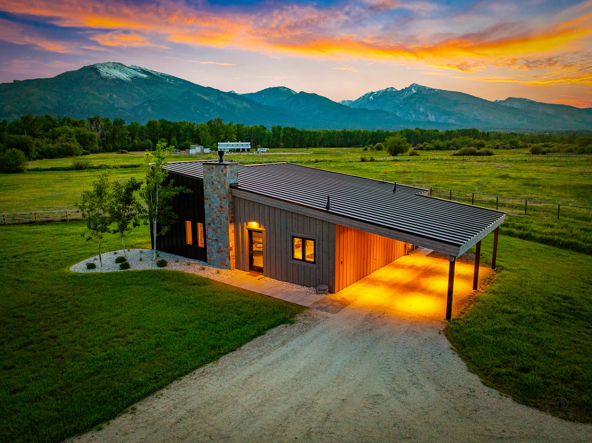 Mara Luxury Cabin- Maple #39