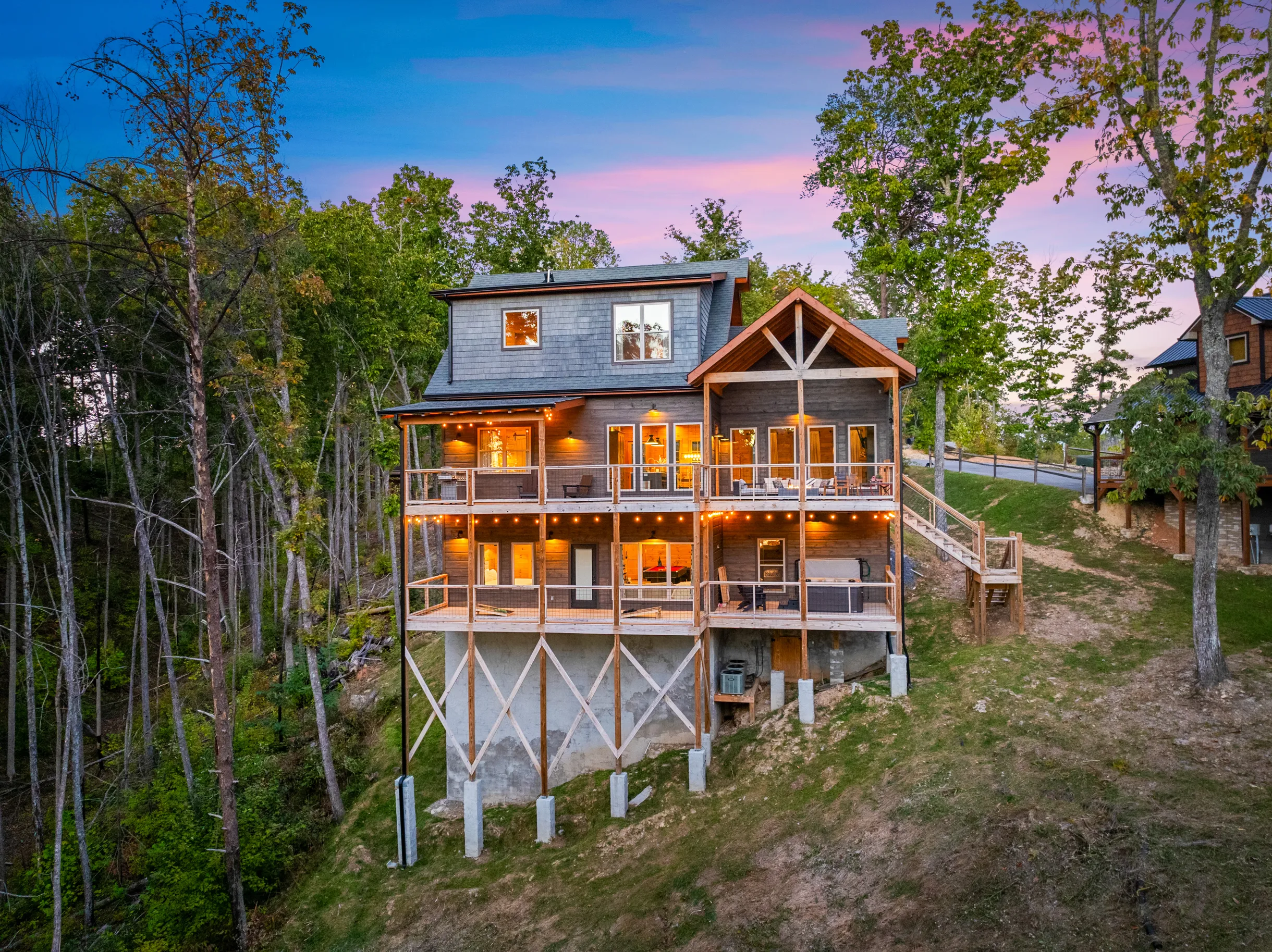 Wander Pigeon Forge #2