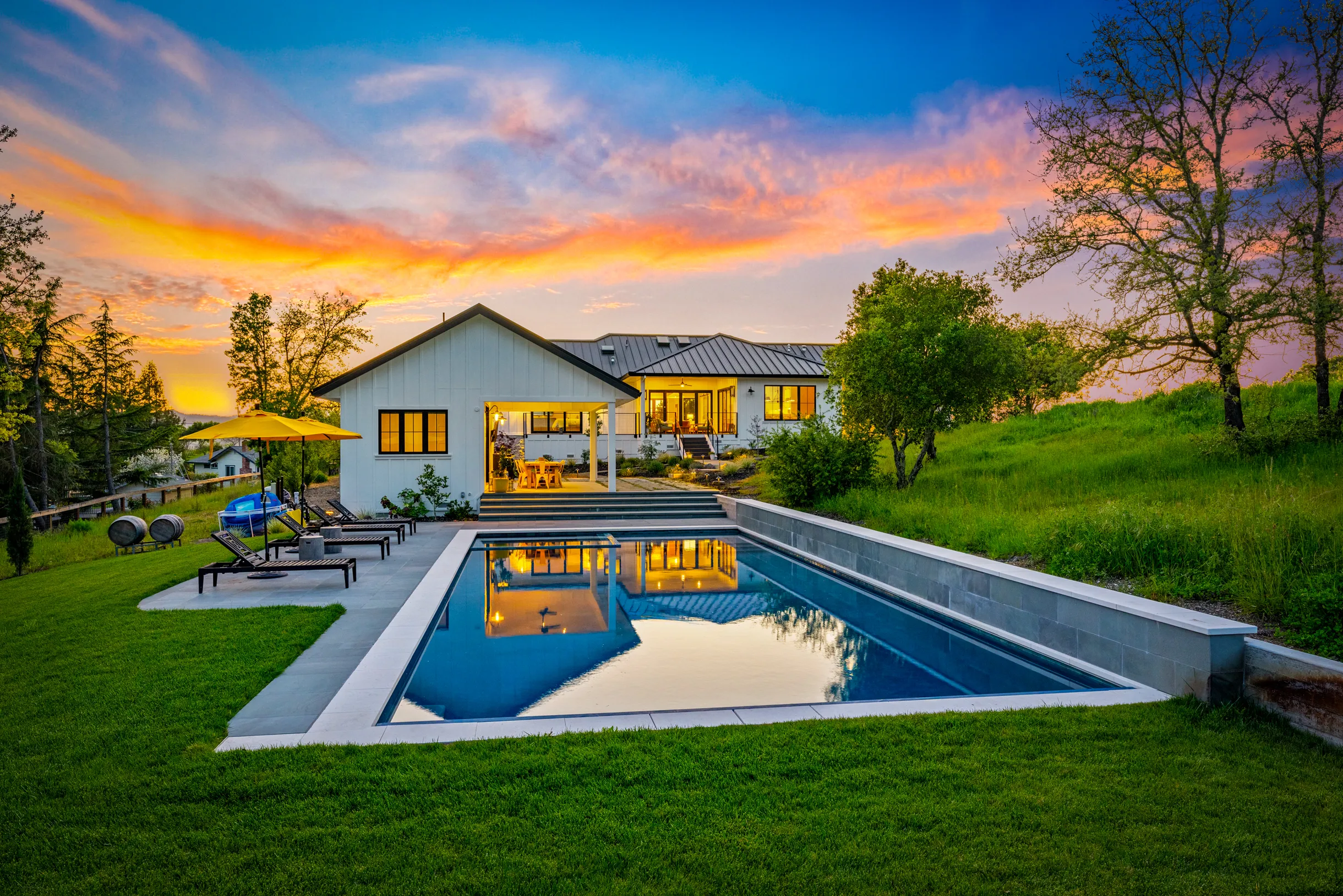 Healdsburg Haven - 3 BD plus Den, Pool, Spa & Wine Tasting #97
