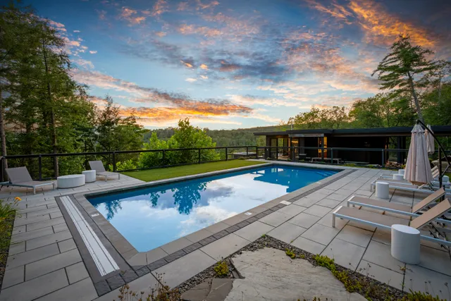 Wander Hudson Valley