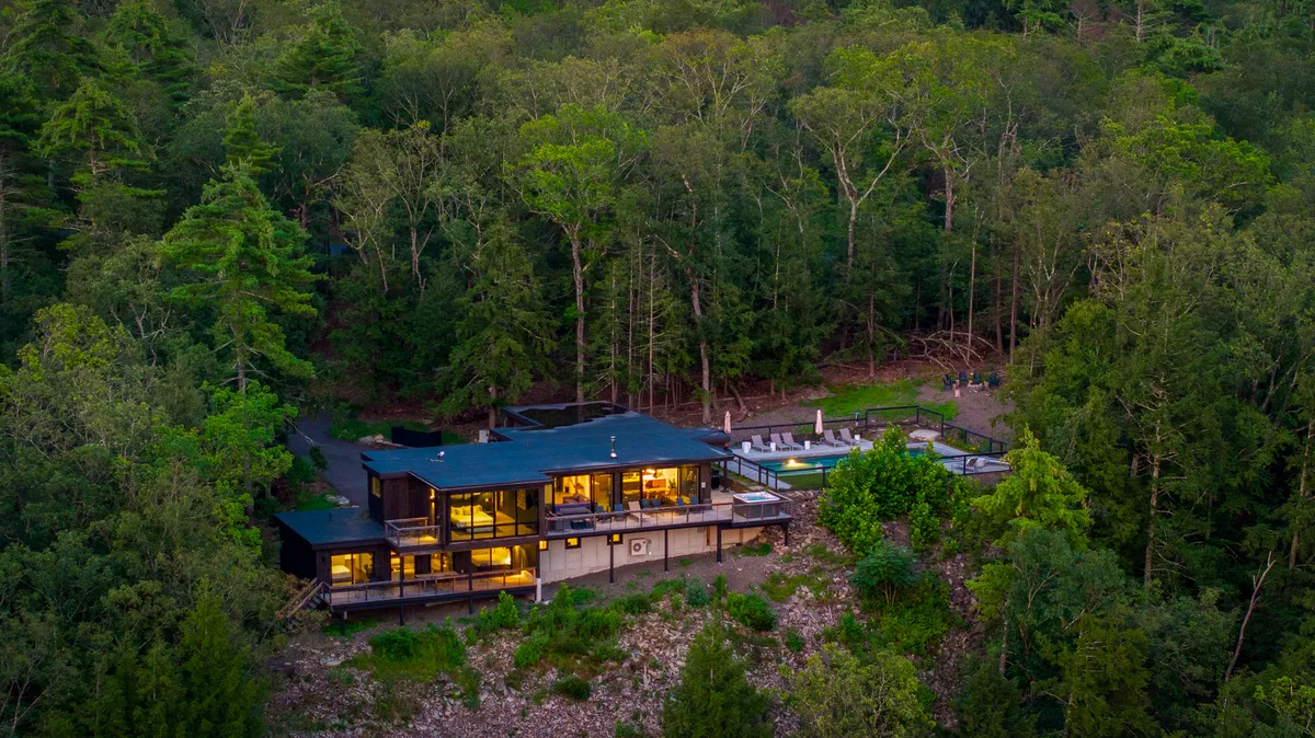 Wander Hudson Valley