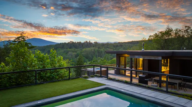 Wander Hudson Valley