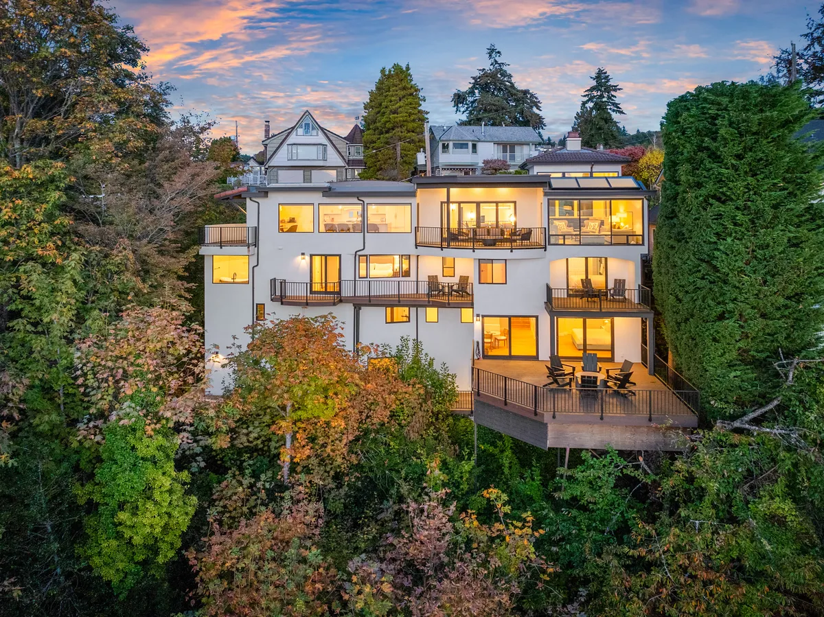 Wander West Seattle #1