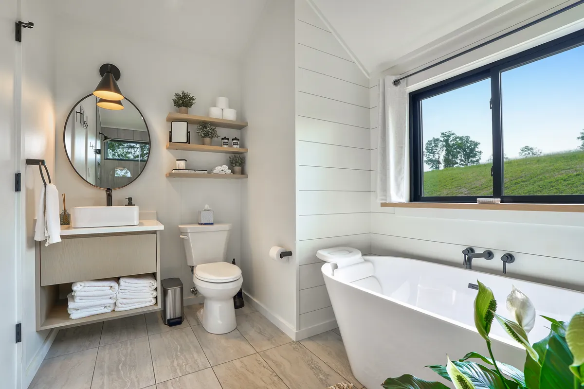 Wander Augusta Valley