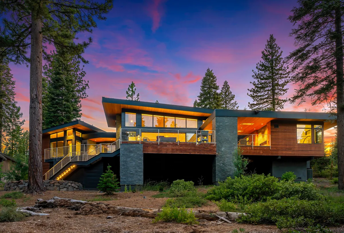 Wander Truckee Pines