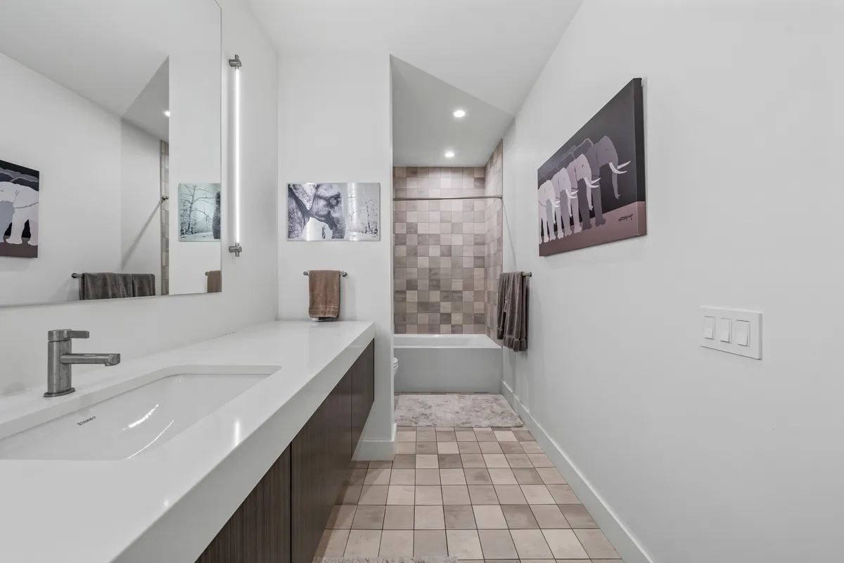 Wander Denver Modern