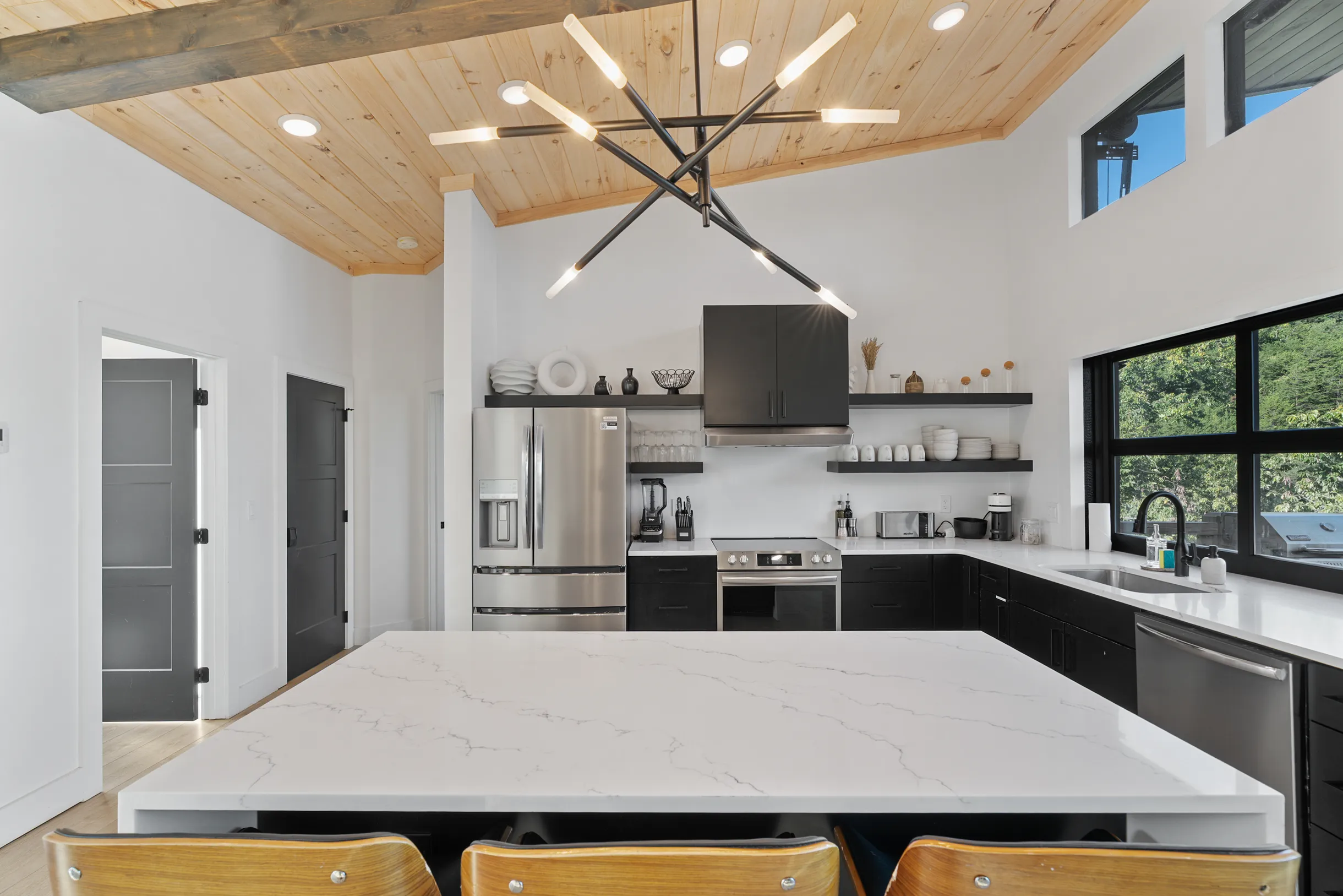 Wander Smoky Vista #80