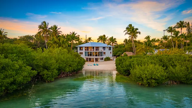 Wander Islamorada Beach