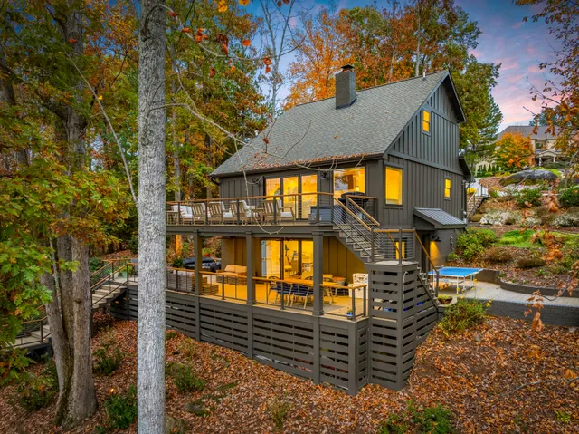 Wander Lake Norman property photo 3
