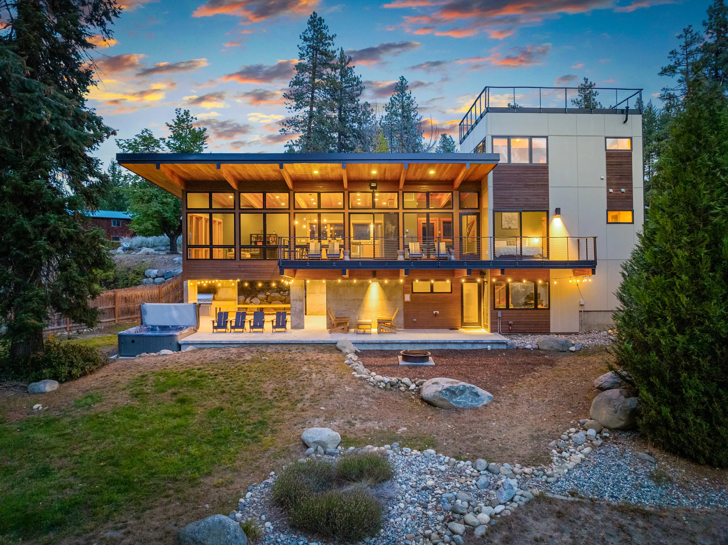 Wander Leavenworth River #27