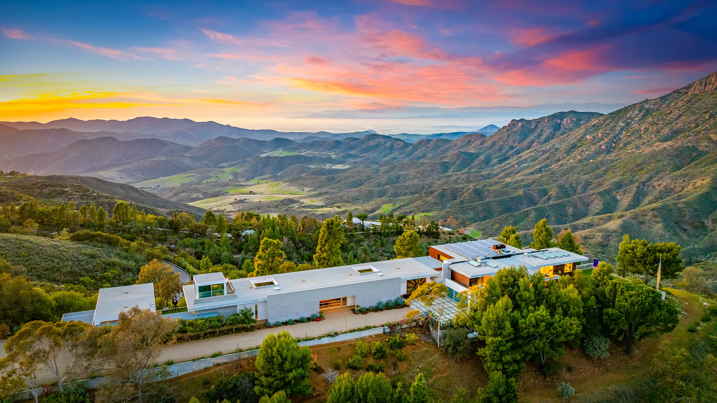 Wander Malibu Art Haven #122