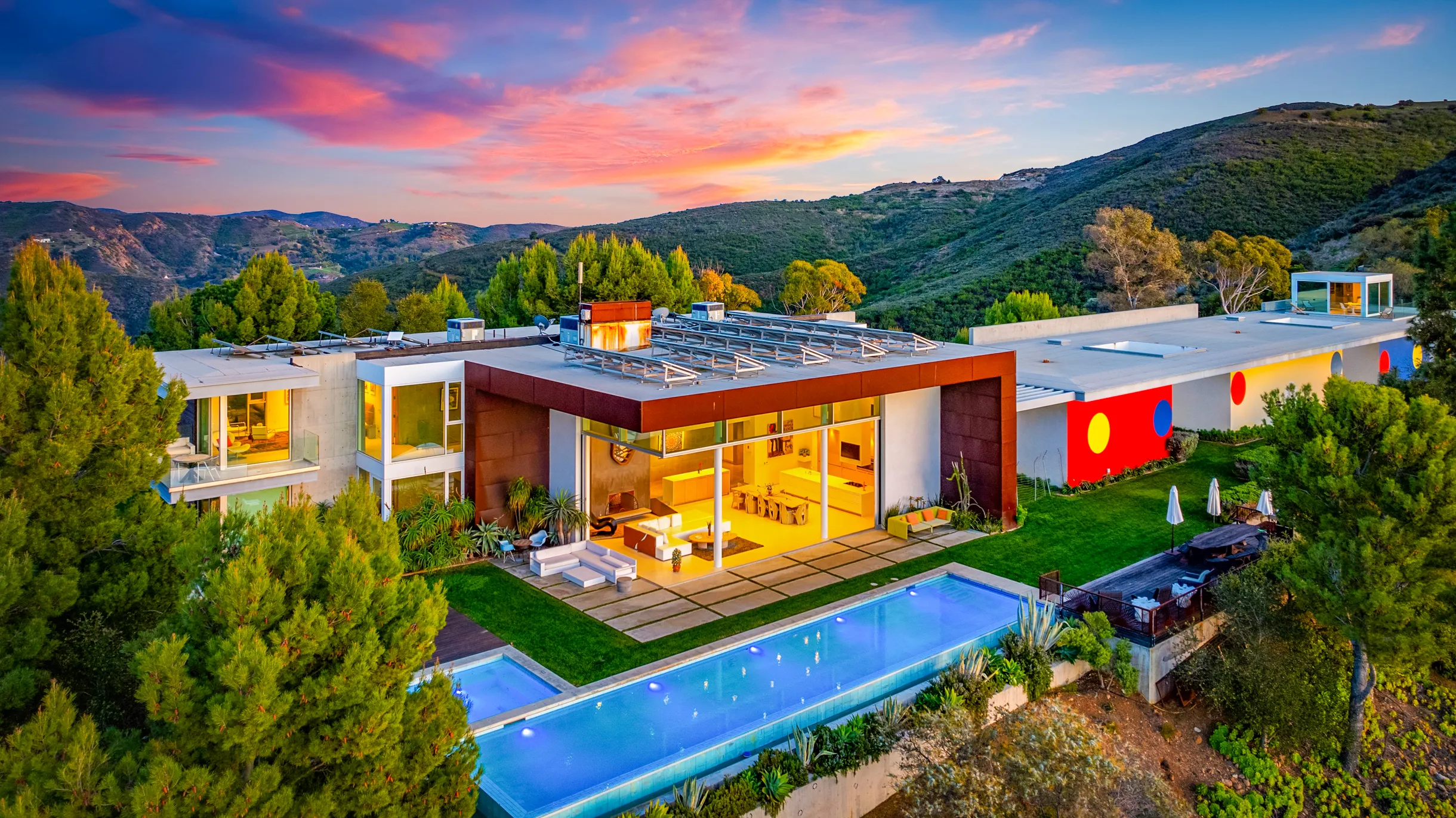 Wander Malibu Art Haven #77