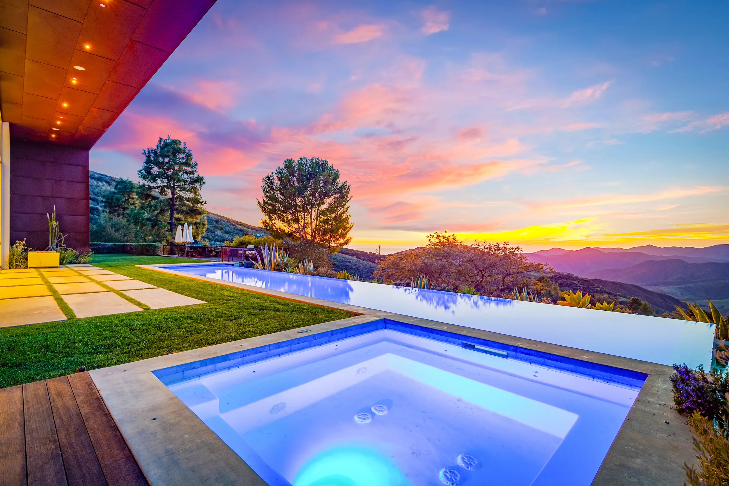 Wander Malibu Art Haven #56