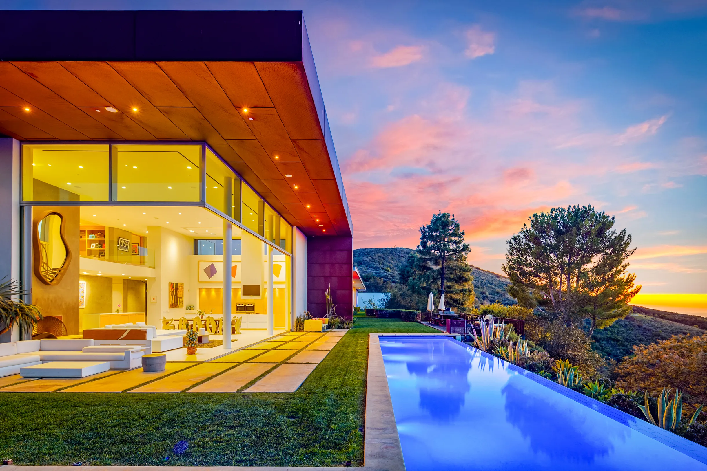 Wander Malibu Art Haven #78