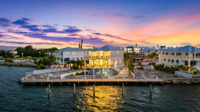 Wander Marathon Key