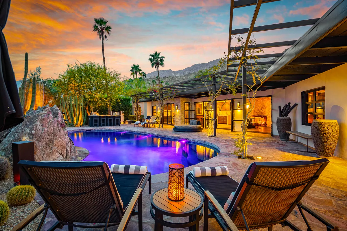 Wander Palm Springs Summit #1