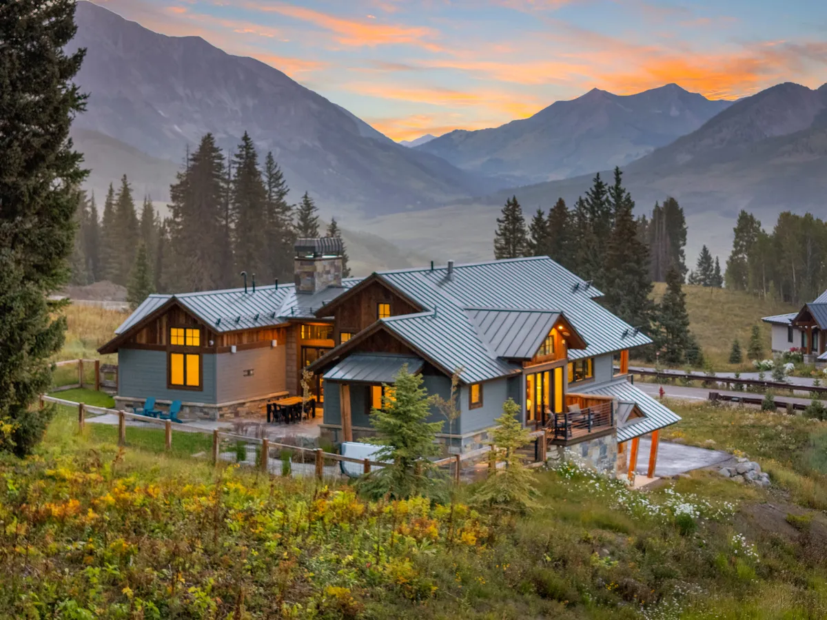 Wander Mount Crested Butte