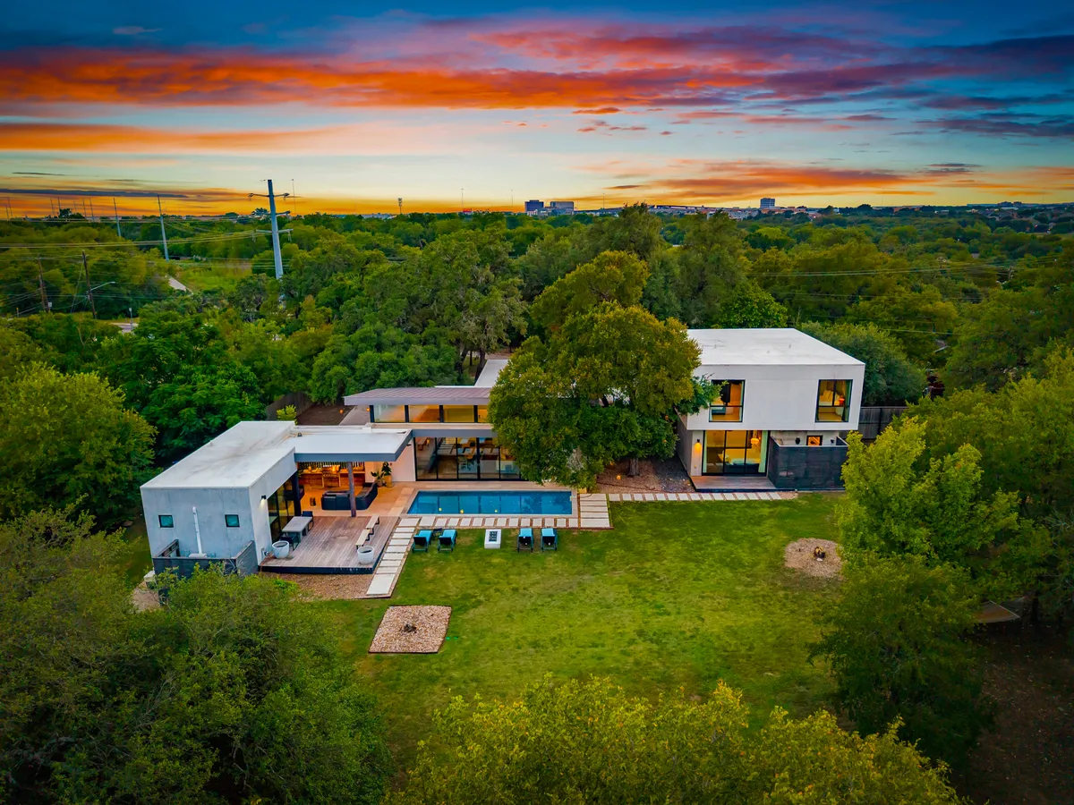 Wander Austin Grove property photo 3
