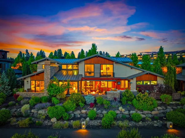 Wander Bend Riverside