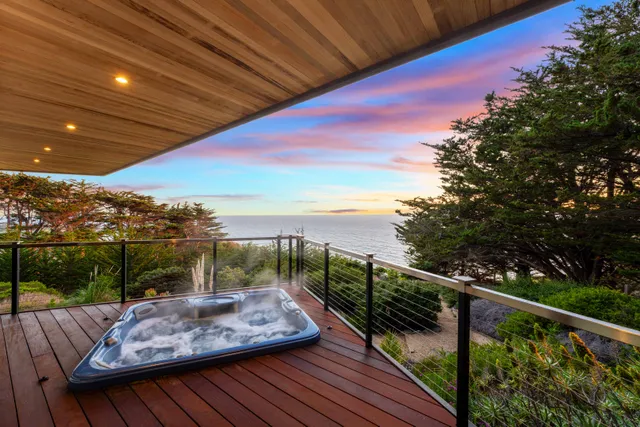 Wander Big Sur Coast