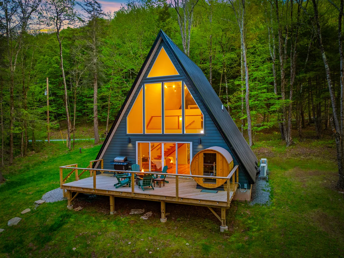 Wander Catskills Ridge