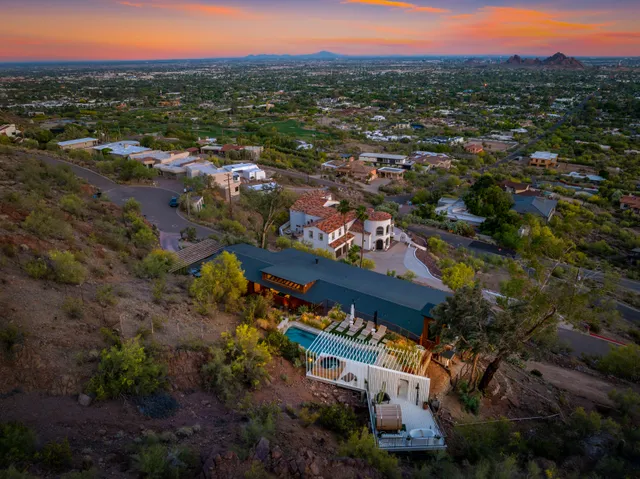 Wander Camelback Mountain