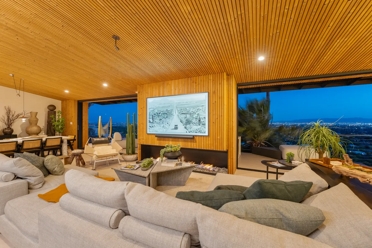 Wander Camelback Mountain