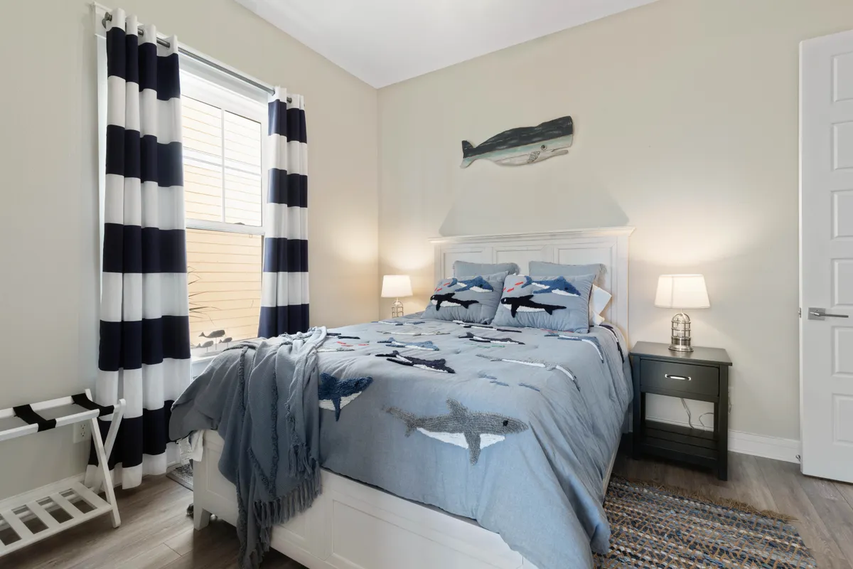 Bedroom 5 image