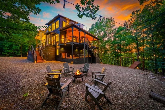 Wander Broken Bow Treehouse #2