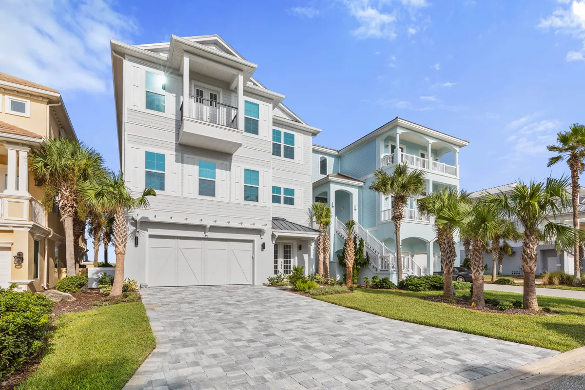 Wander Palm Coast Sapphire