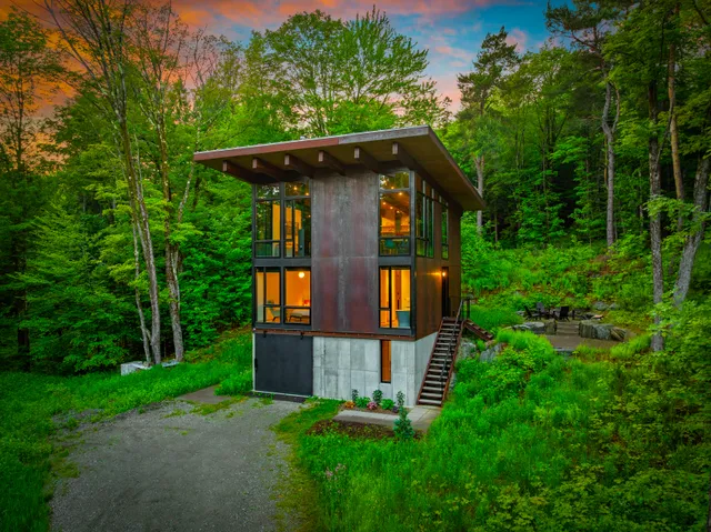 Wander Stowe Nest #2