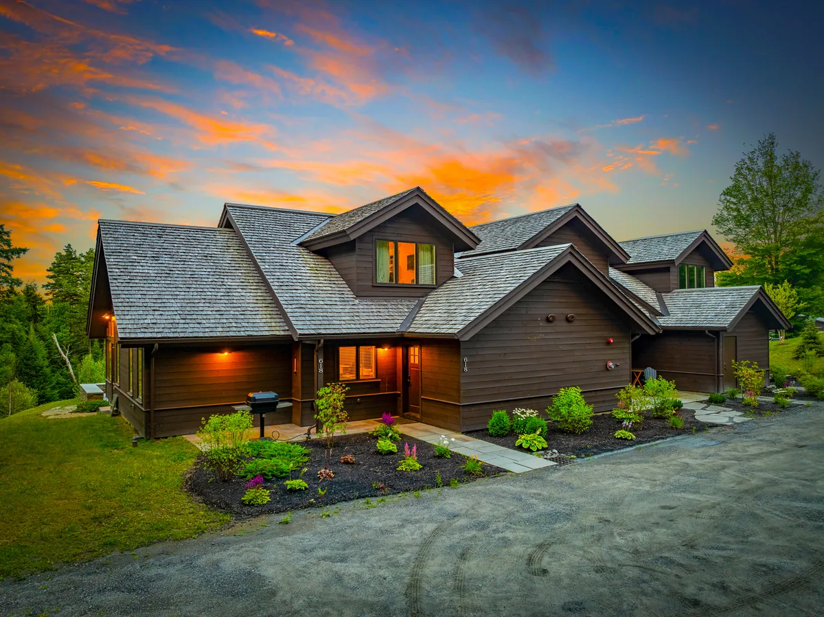 Wander Stowe Mountain