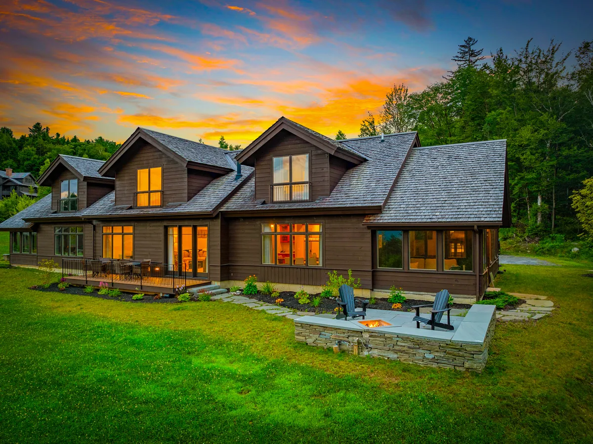 Wander Stowe Mountain