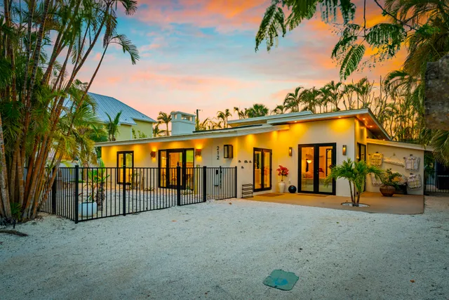 Wander Holmes Beach #4