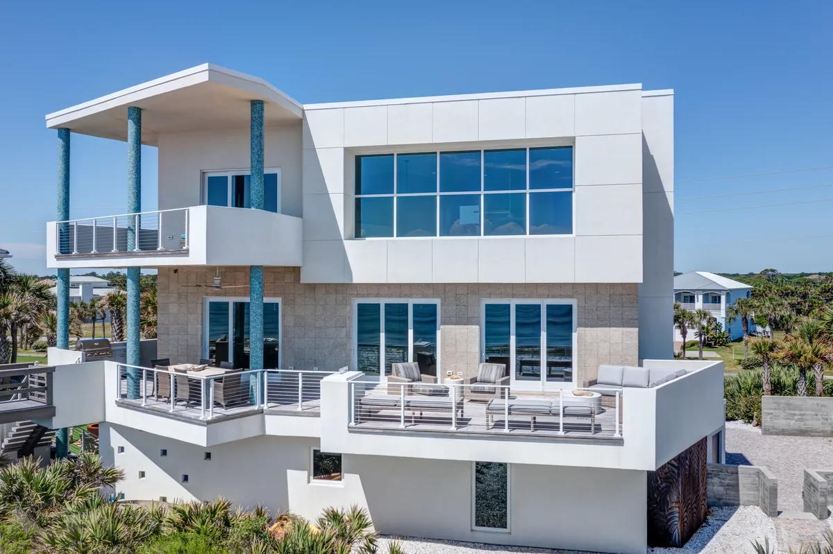 Wander Flagler Beach Modern